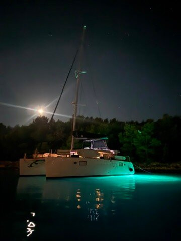 Crew Catamaran Falco Croatia-杜基拉必去景点