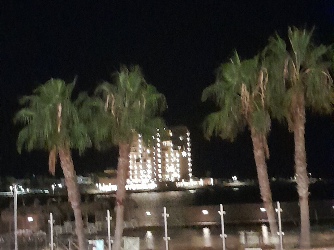 浪漫环球酒店主图