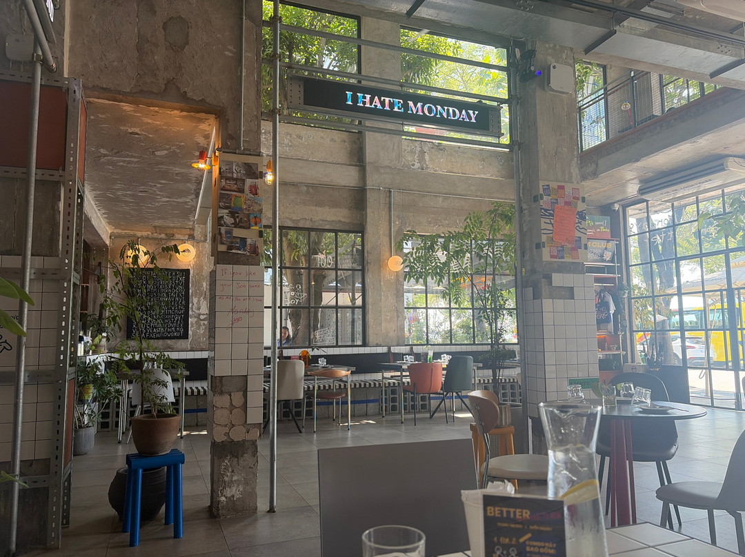 I Hate Monday All Day Dining Da Nang