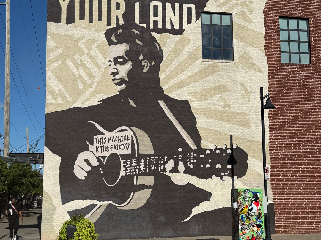 Woody Guthrie Center-塔尔萨必去景点