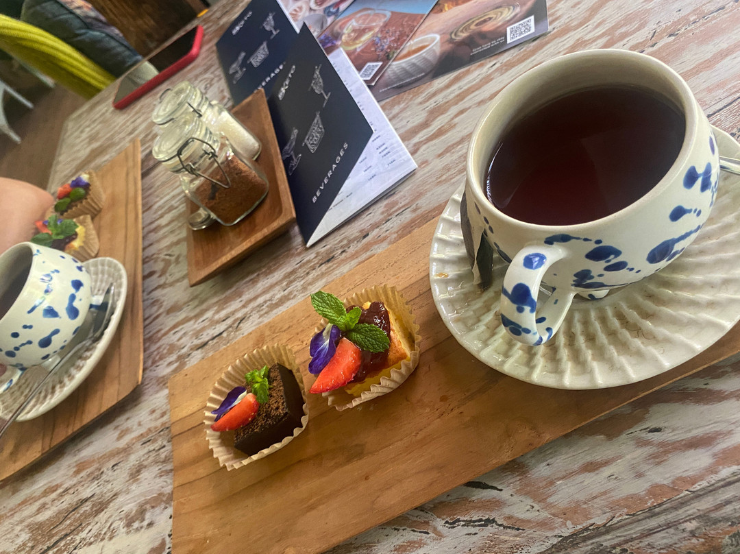 水明漾蓝色卡玛绿洲酒店主图