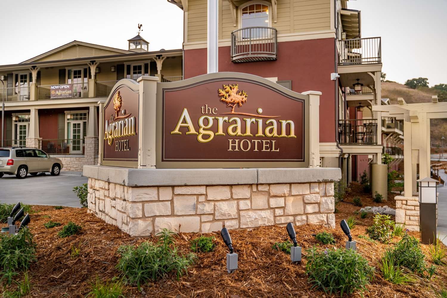 The Agrarian Hotel-官方