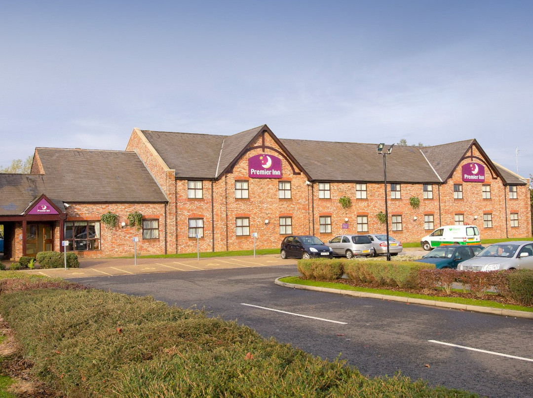 Premier Inn Wigan (M6, J25) hotel