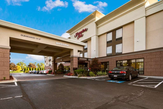 Hampton Inn Columbus-West主图