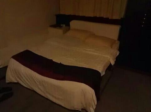 角楼商务宾馆-客卧