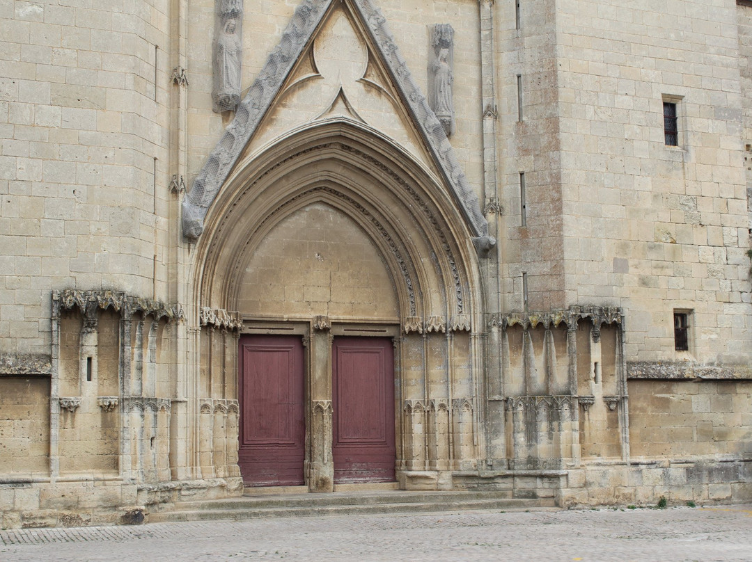 Basilique Saint-Aphrodise景点图片