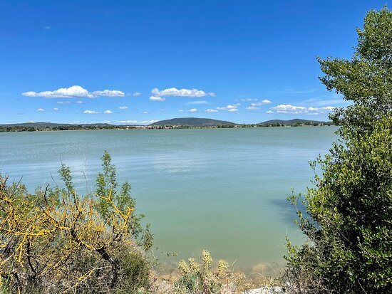 Lac de Jouarres景点图片
