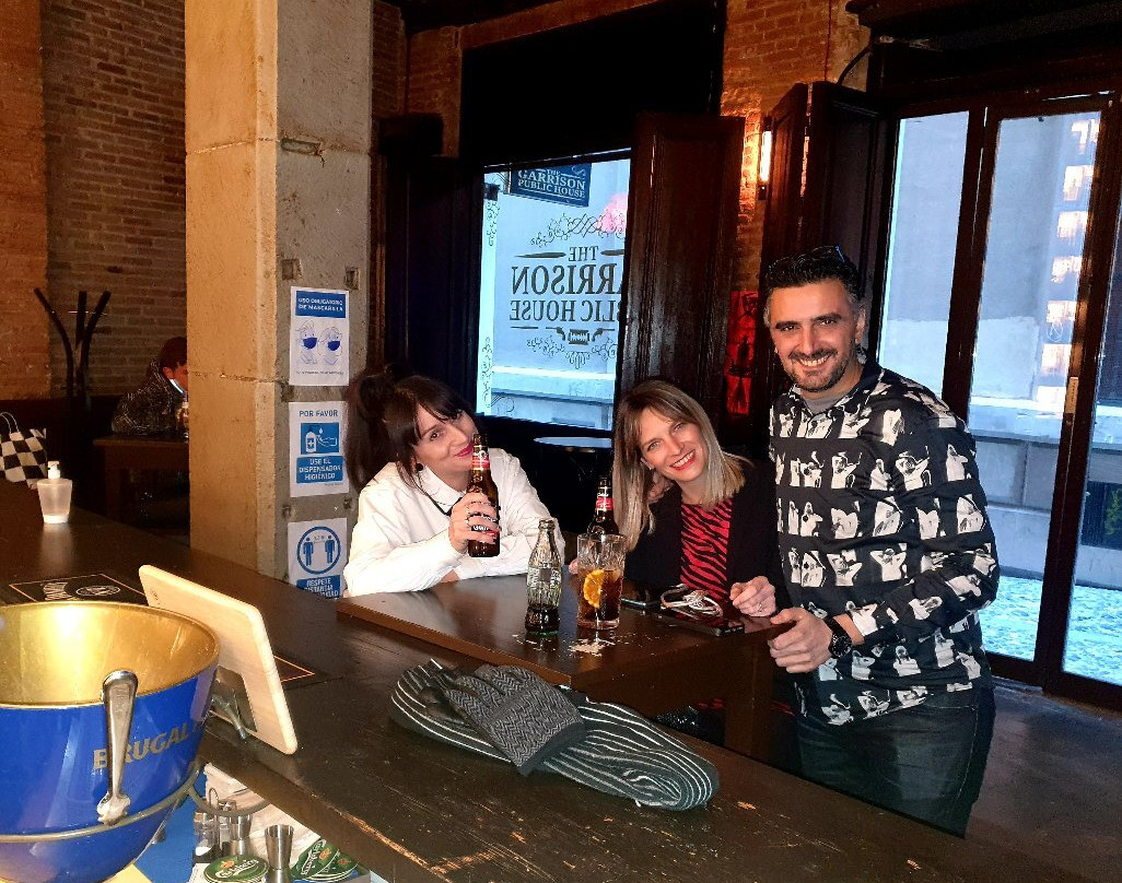 Garrison Drinks & Music-格拉纳达必去景点