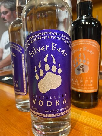 Silver Bear Distillery景点图片