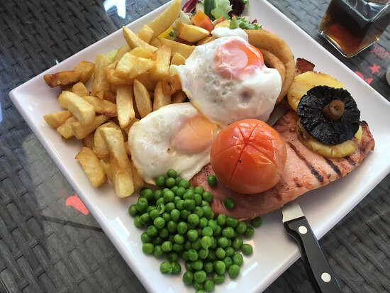 The Grapes Hotel主图