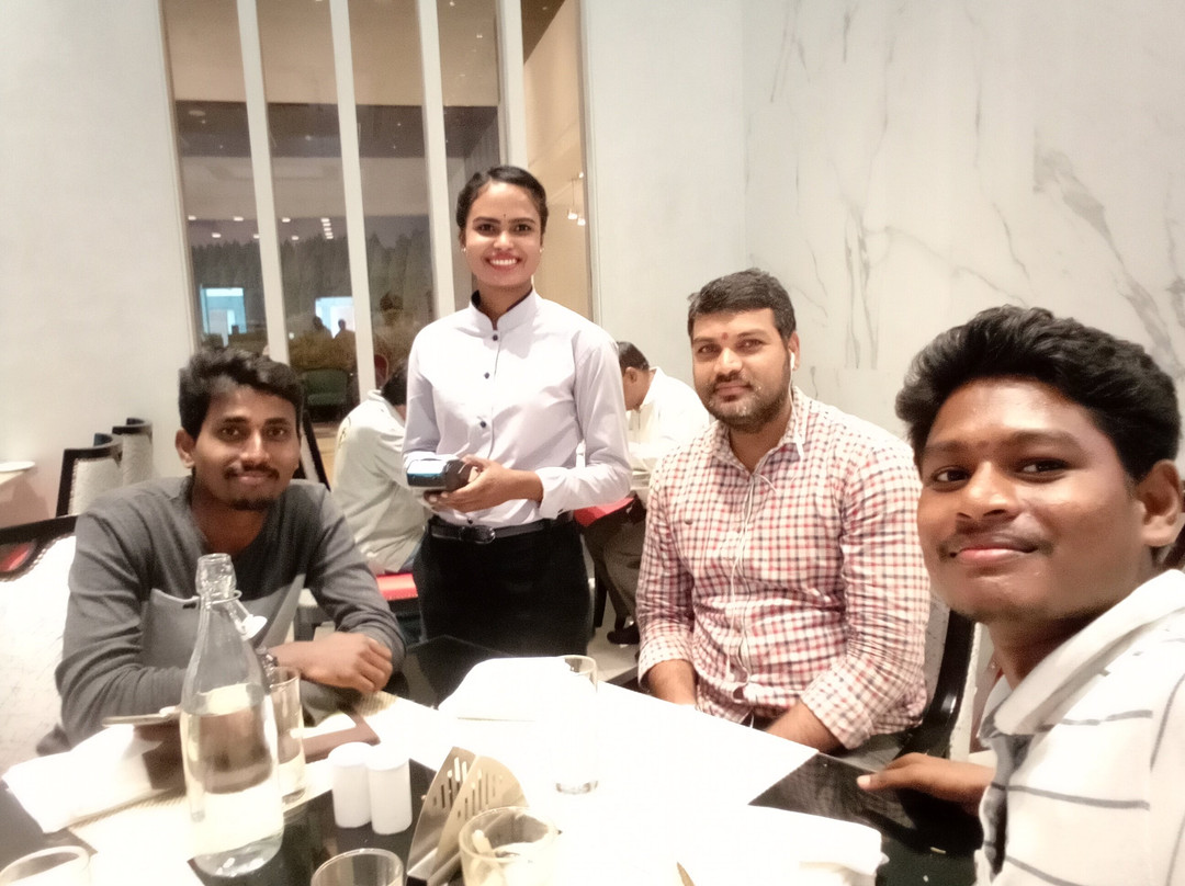 Manjeera Sarovar Premiere Hotel主图