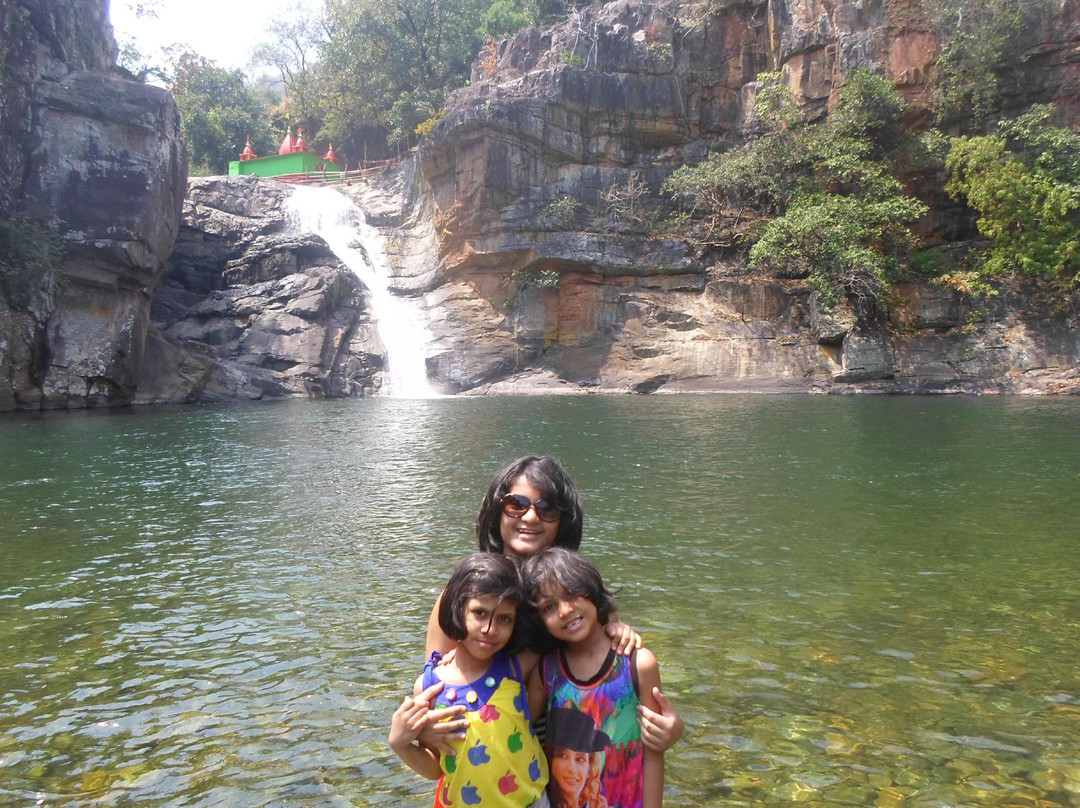 Devakunda Waterfall景点图片