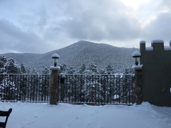 Arrowhead Manor-官方