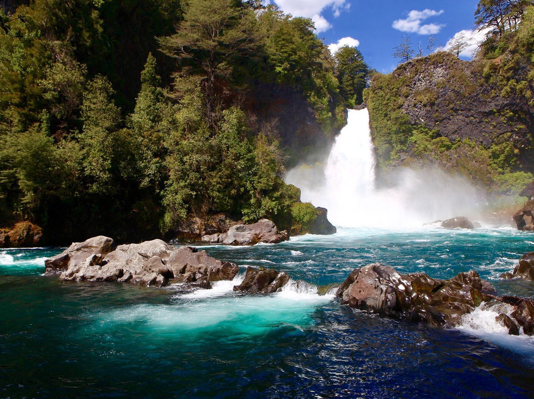 Saltos del Huilo-Huilo-耐尔杜美必去景点