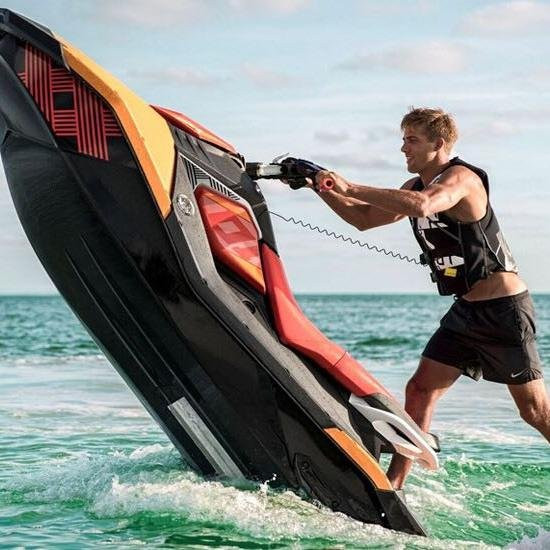 Bravorox jetski Rentals