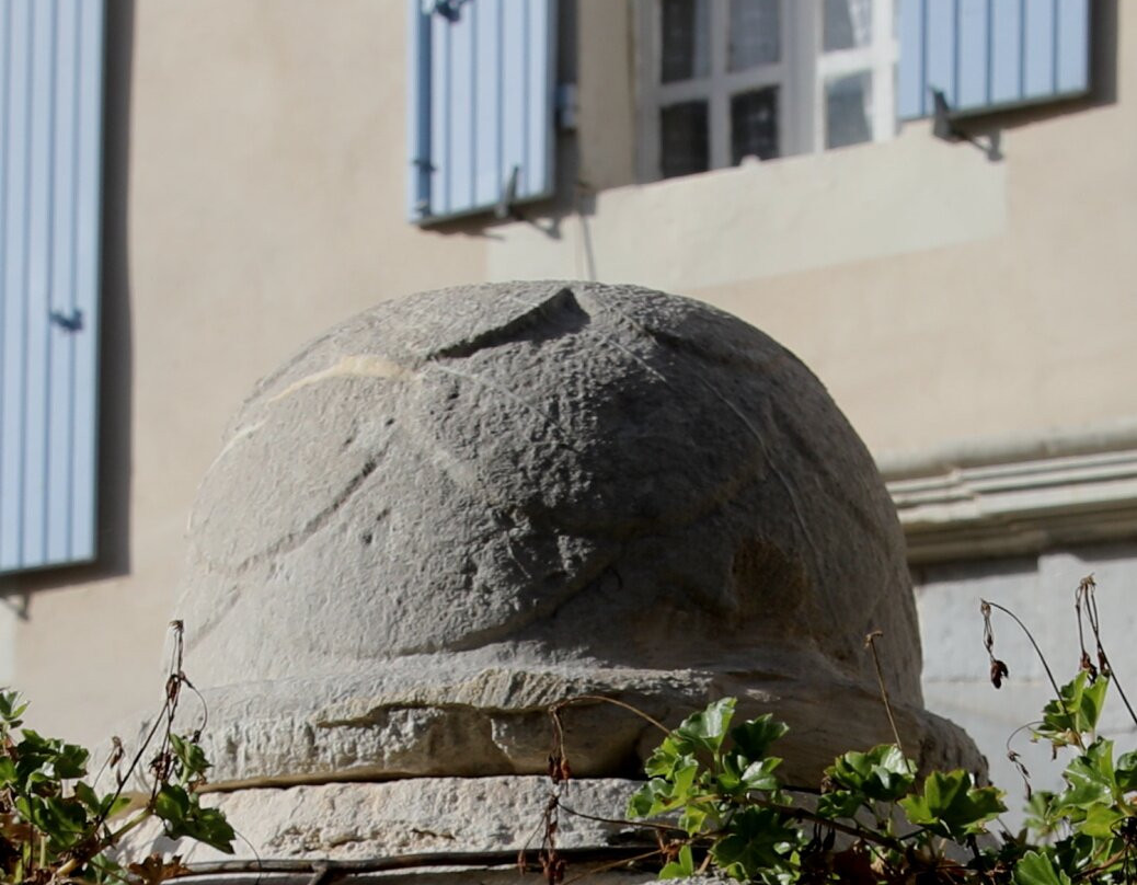 Fontaine Et Lavoir Du Bourg