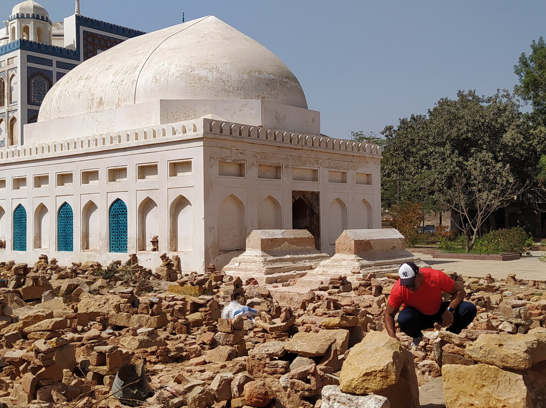 Mian Ghulam Nabi Kalhoro Tomb-海德拉巴必去景点