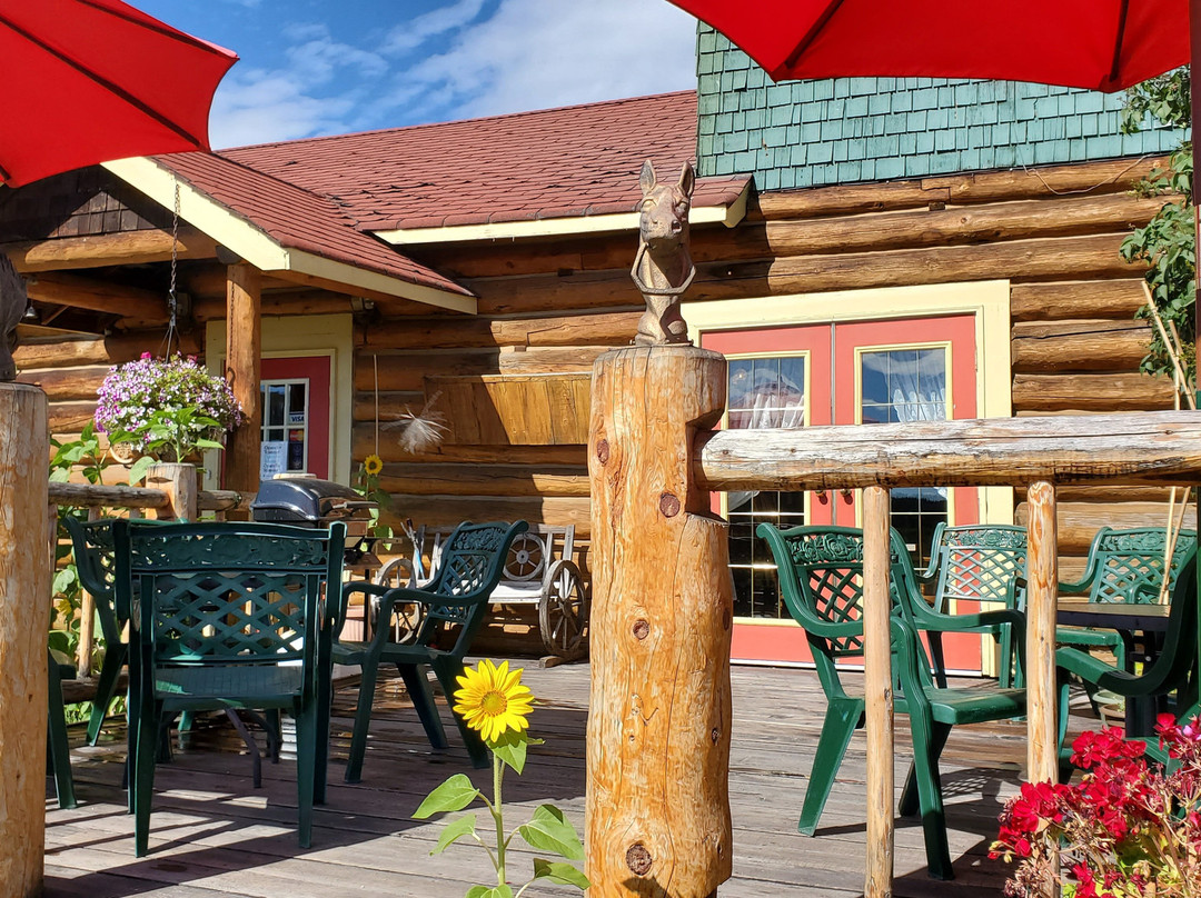 The Historic Chilcotin Lodge主图