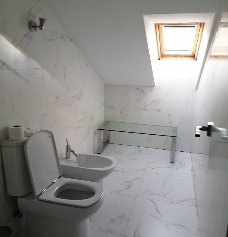 Alda Barrio Humedo主图