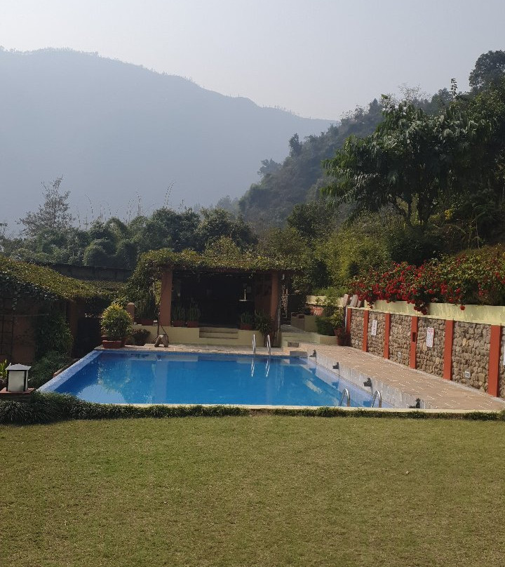 Summit River Lodge at Brigand's Bend主图