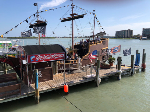 The Pirate Ship At John's Pass-马德拉海滩必去景点