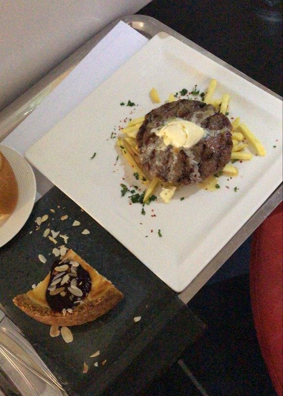 贝尔格莱德济拉酒店主图