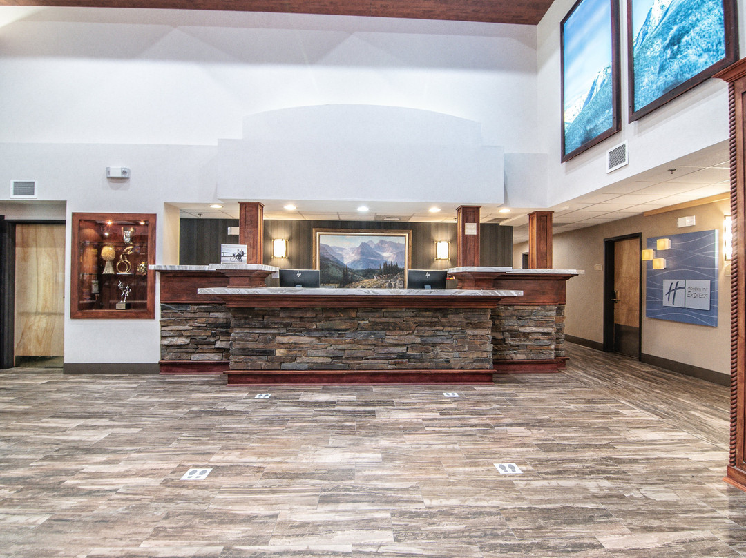 Holiday Inn Express & Suites Kalispell主图