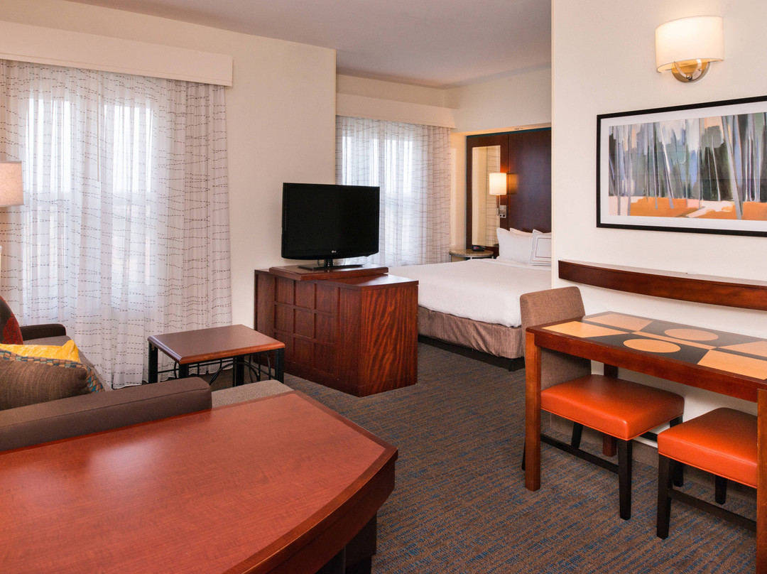 圣露西港原住客栈主图