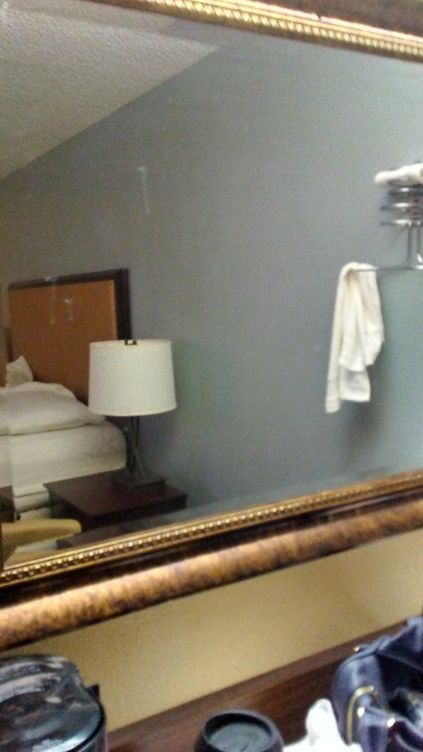 Columbia Gorge Inn-官方