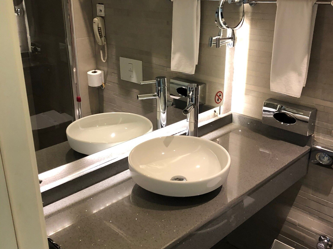 Wes Hotel主图
