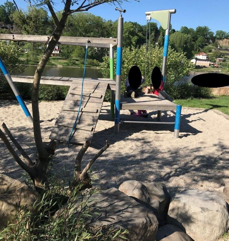 Spielplatz Elbpromenade