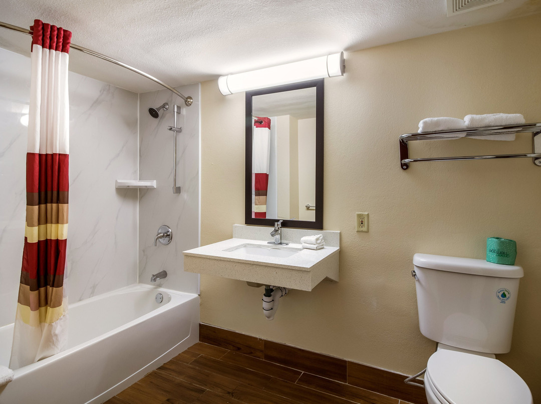 Red Roof Inn Houston East - I-10主图
