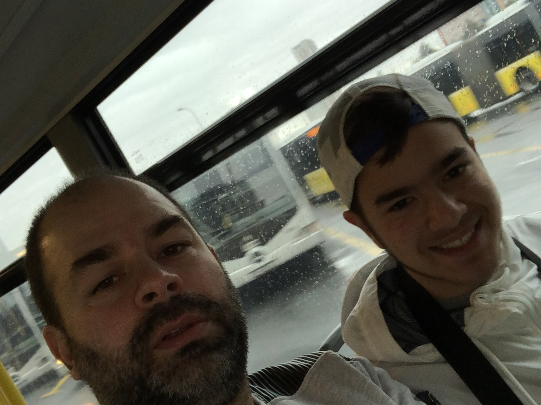 Brothers Taxi-库萨达斯必去景点