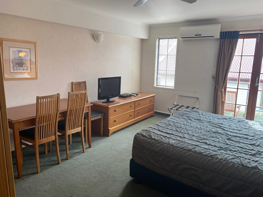 城市套房旅馆主图