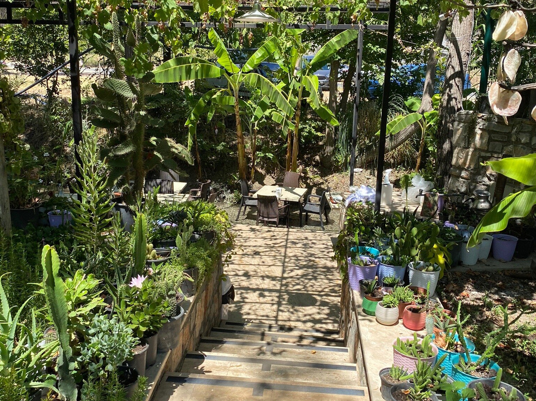 戈西克花园物语酒店主图