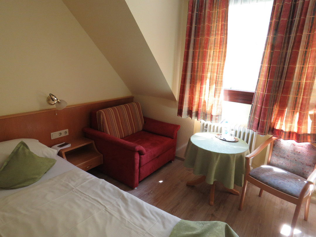 Weinhotel und Gaestehaus Gutsschaenke Sennerhof主图