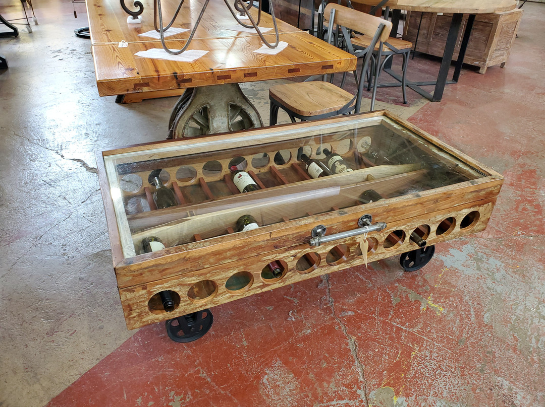 Black Dog Salvage-罗阿诺克必去景点