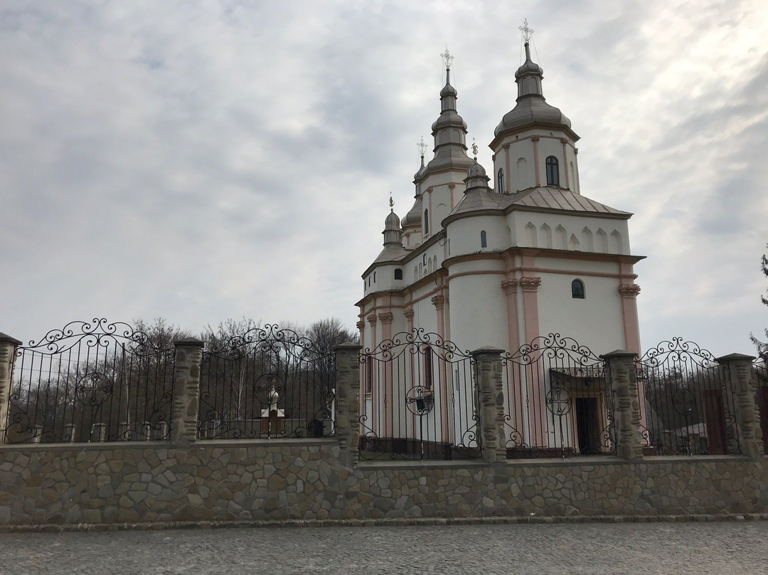 Novoselytsya旅游景点-Holy Virgin Nativity Church at Gorecha