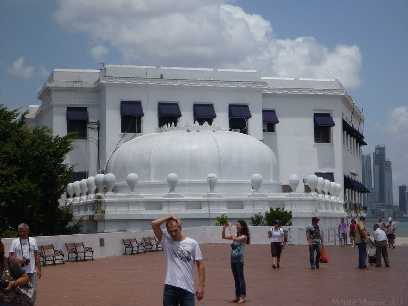 Paseo de Las Bovedas景点图片