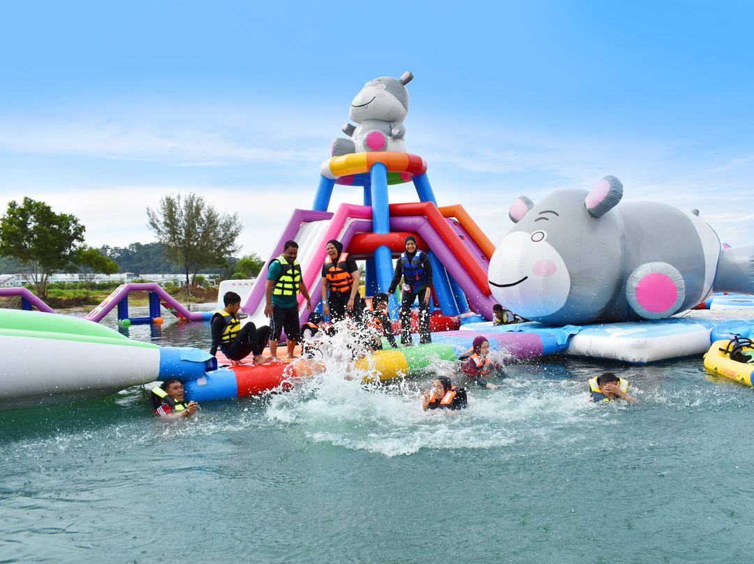 Frenzy Water Park-红土坎必去景点