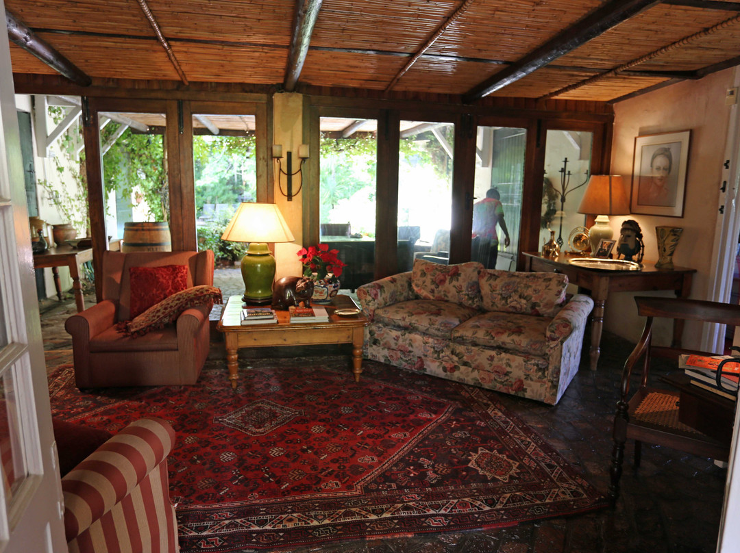 Constantia Stables主图