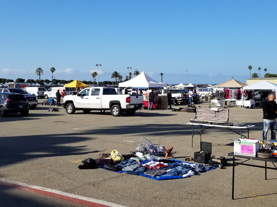 Ventura Flea Market景点图片