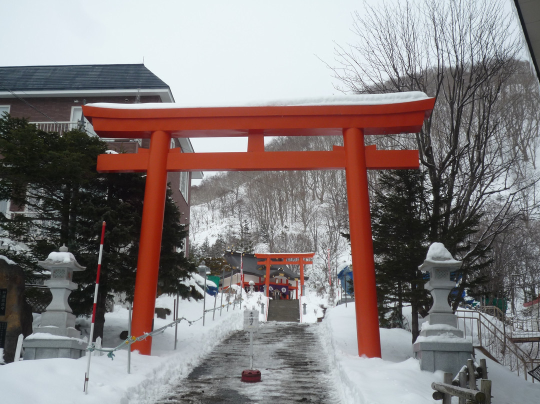 Rausu Shrine景点图片