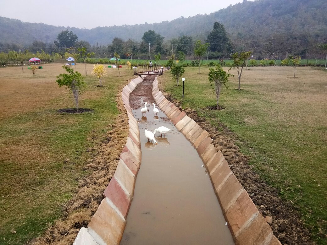 Naseedpur酒店住宿-Aami Valley Resort