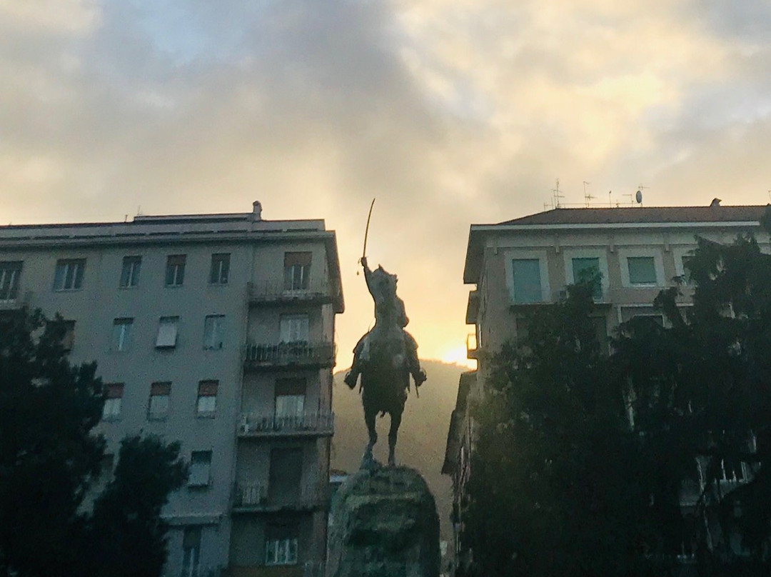 Monumento a Garibaldi-拉斯佩齐亚必去景点
