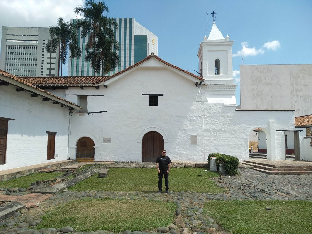 Museo de Arte Colonial y Religioso La Merced-卡利必去景点