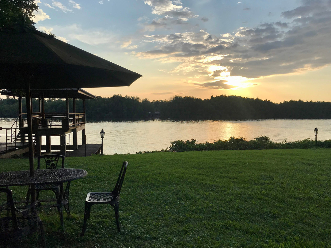 Okvin River Villa主图