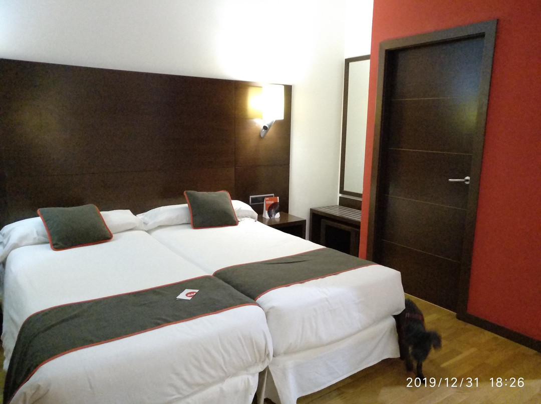 塔拉尤埃拉高尔夫酒店主图