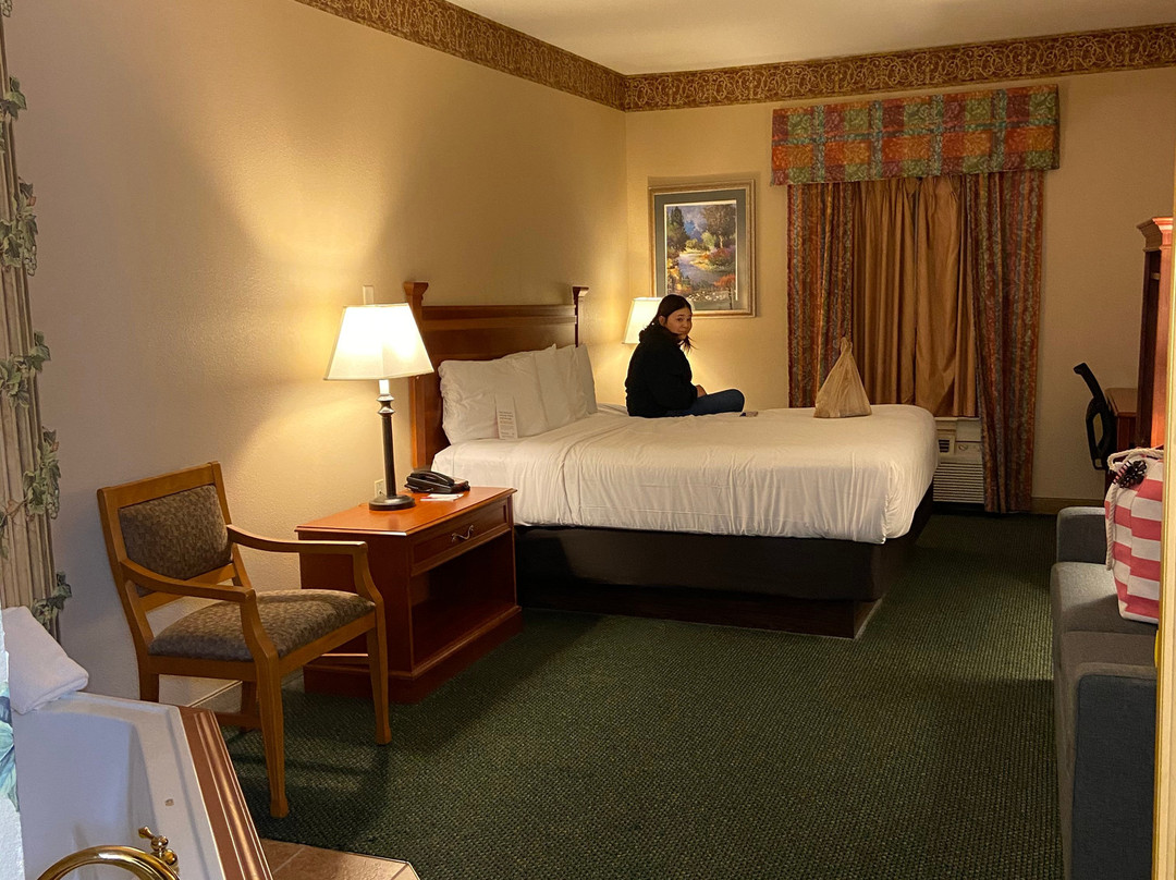 Ramada by Wyndham Sparta/At Speedway主图