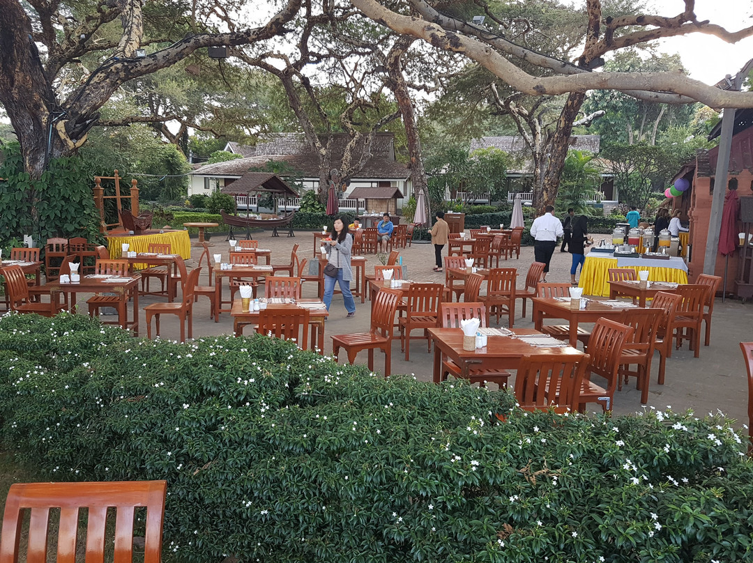旧蒲甘坦德酒店主图